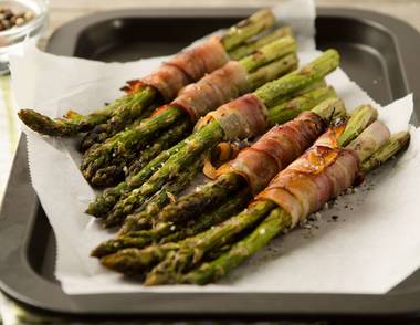 Spargel & Speck Sie sehen dieses Bild nicht? Klicken Sie mit der rechten Maustaste darauf und wählen Sie „Bilder herunterladen.“