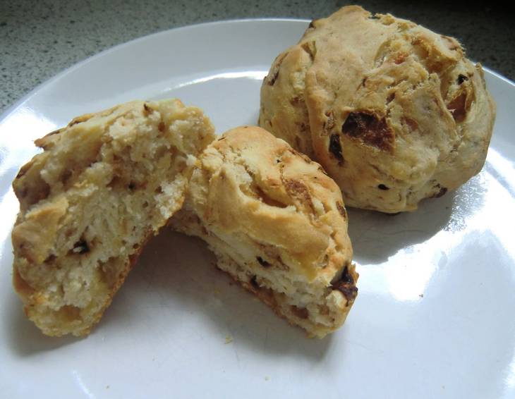 Zwiebelweckerl Zwiebelweckerl