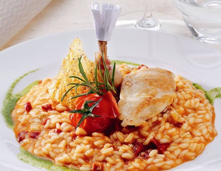 Risotto mit Kirschtomaten und Hendl Risotto mit Kirschtomaten und Hendl