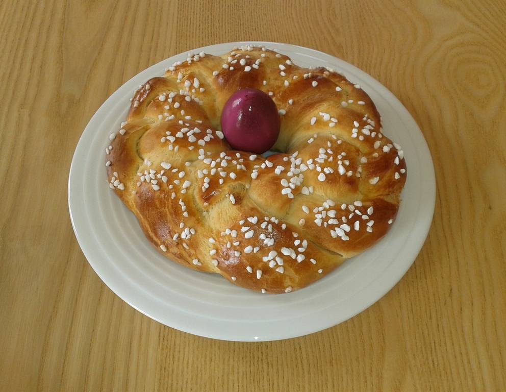 Oster-Striezel-Kranz Oster-Striezel-Kranz