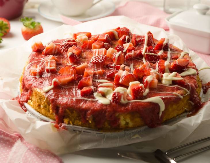 Reispudding-Torte mit Erdbeeren