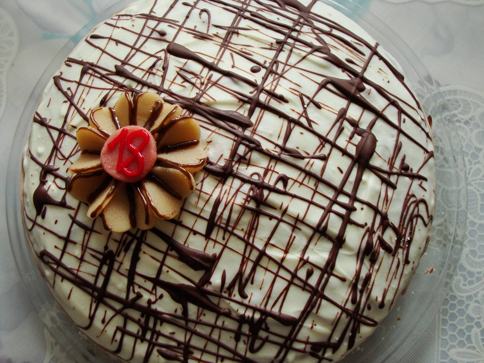 Weiße Schokoladen-Torte