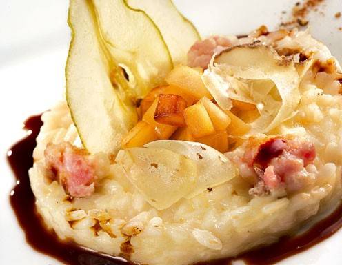 Risotto mit TomaKäse, Wurst und Gewürzbirnen Rezept ichkoche.de