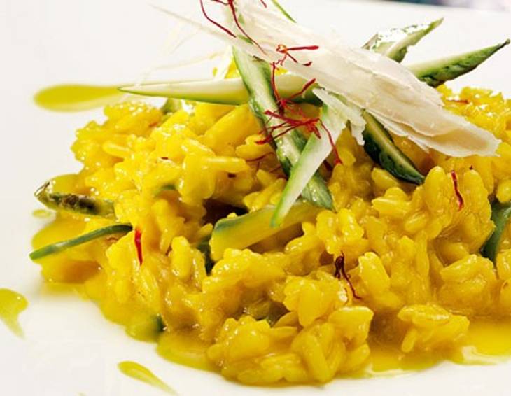 Safran-Risotto mit Zucchini