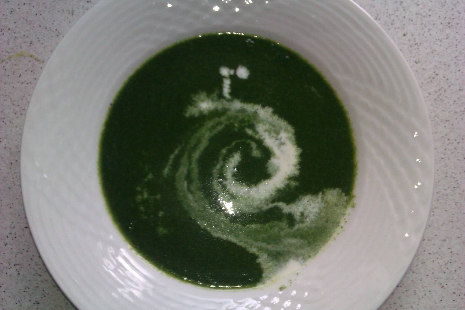 Spinatcremesuppe Rezept - ichkoche.at Spinatcremesuppe Rezept - ichkoche.at