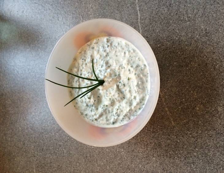 Schnittlauchsauce mit Knoblauch Schnittlauchsauce mit Knoblauch