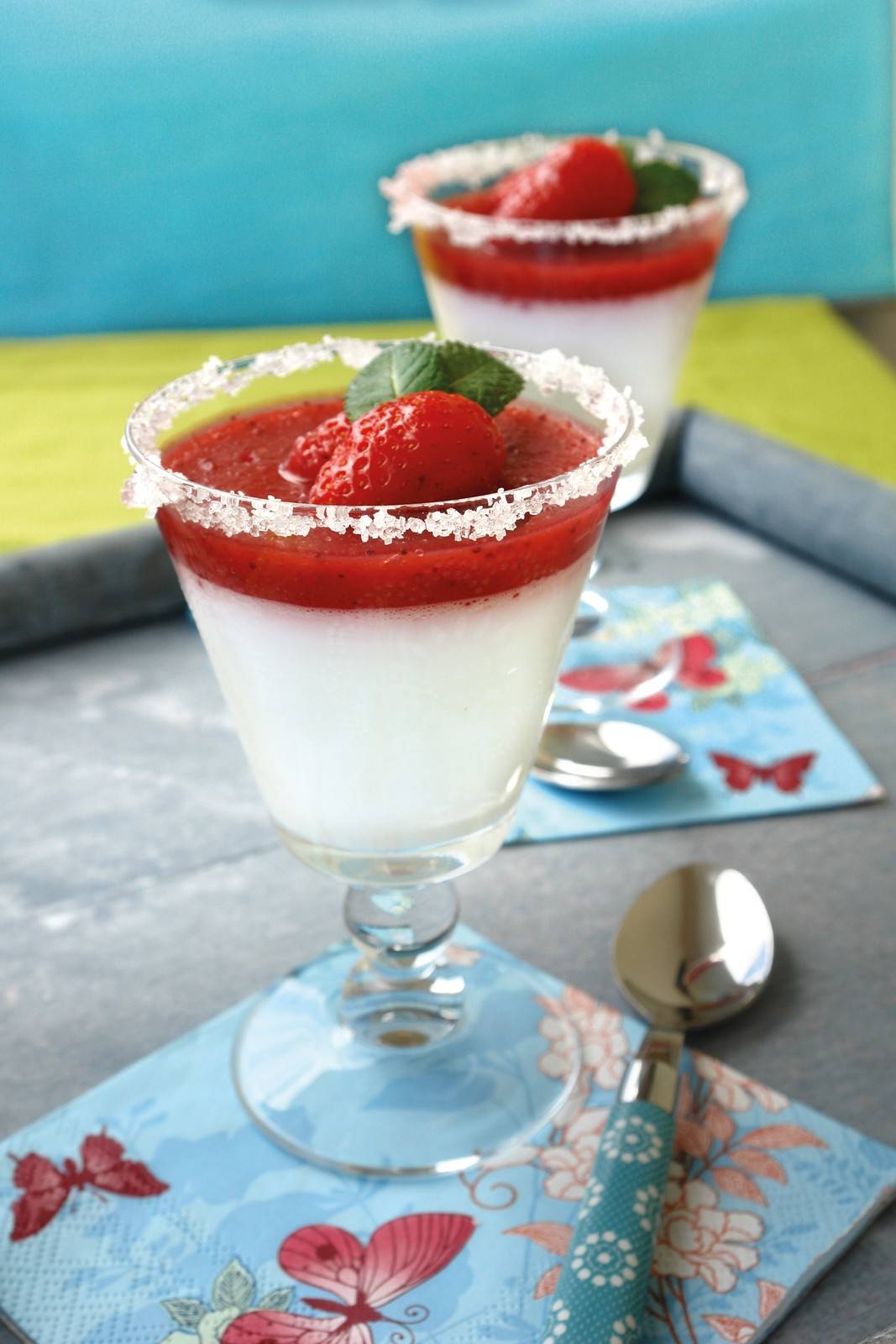 Erdbeer-Kokos-Daiquiri-Pudding