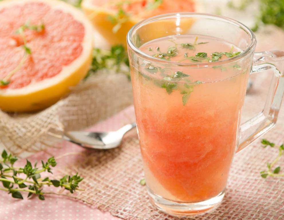 Whiskey-Grapefruit-Aperol-Thymian-Bowle Whiskey-Grapefruit-Aperol-Thymian-Bowle