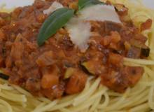 Spaghetti mit Gemüsebolognese Spaghetti mit Gemüsebolognese