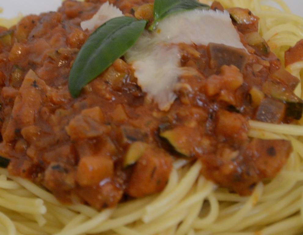 Spaghetti mit Gemüsebolognese Spaghetti mit Gemüsebolognese