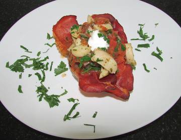 geröstetes Brot mit Kräuterseitling & Salat geröstetes Brot mit Kräuterseitling & Salat