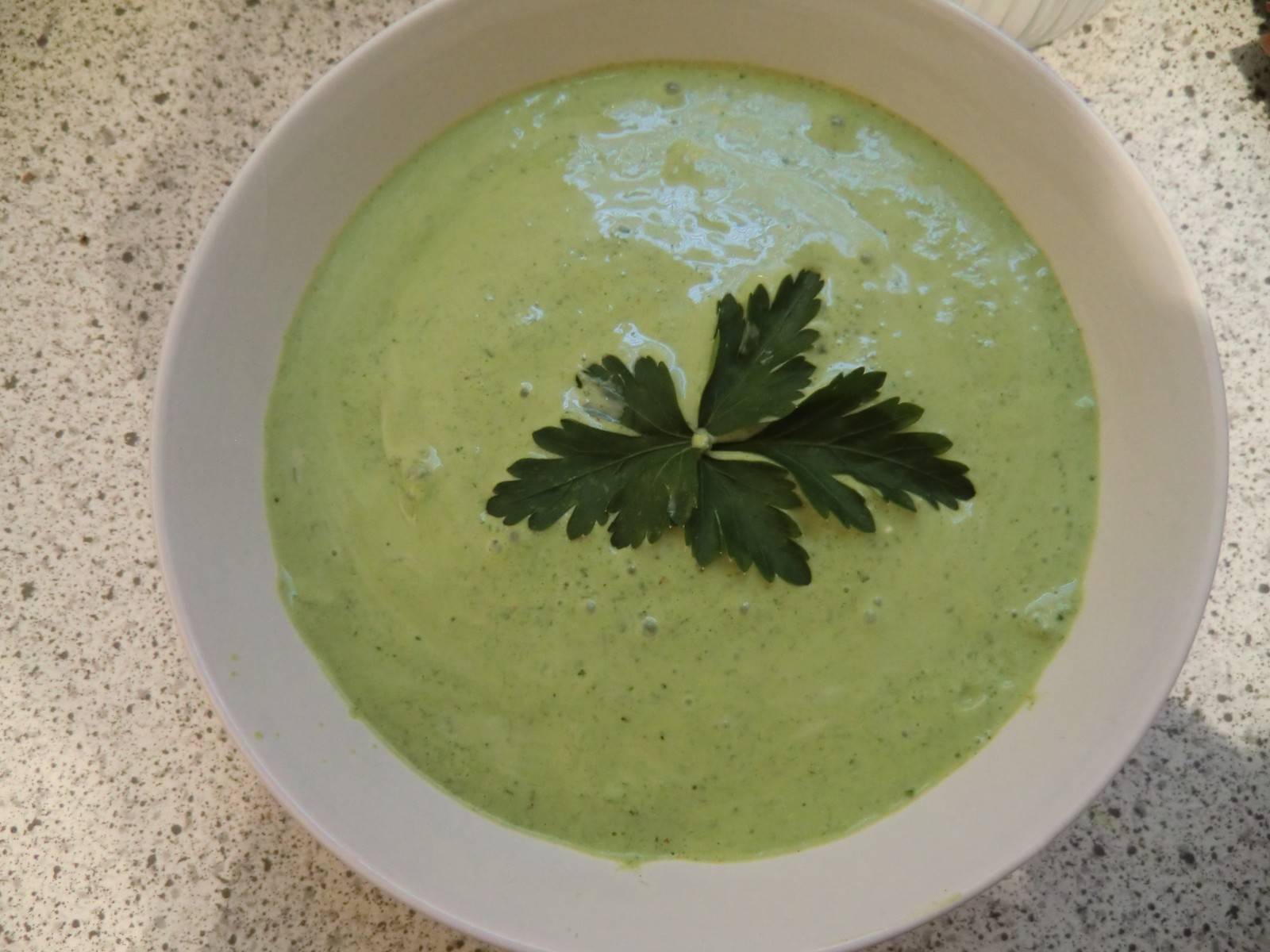 Chili-Kräuter-Sauce Rezept - ichkoche.ch Chili-Kräuter-Sauce Rezept - ichkoche.ch