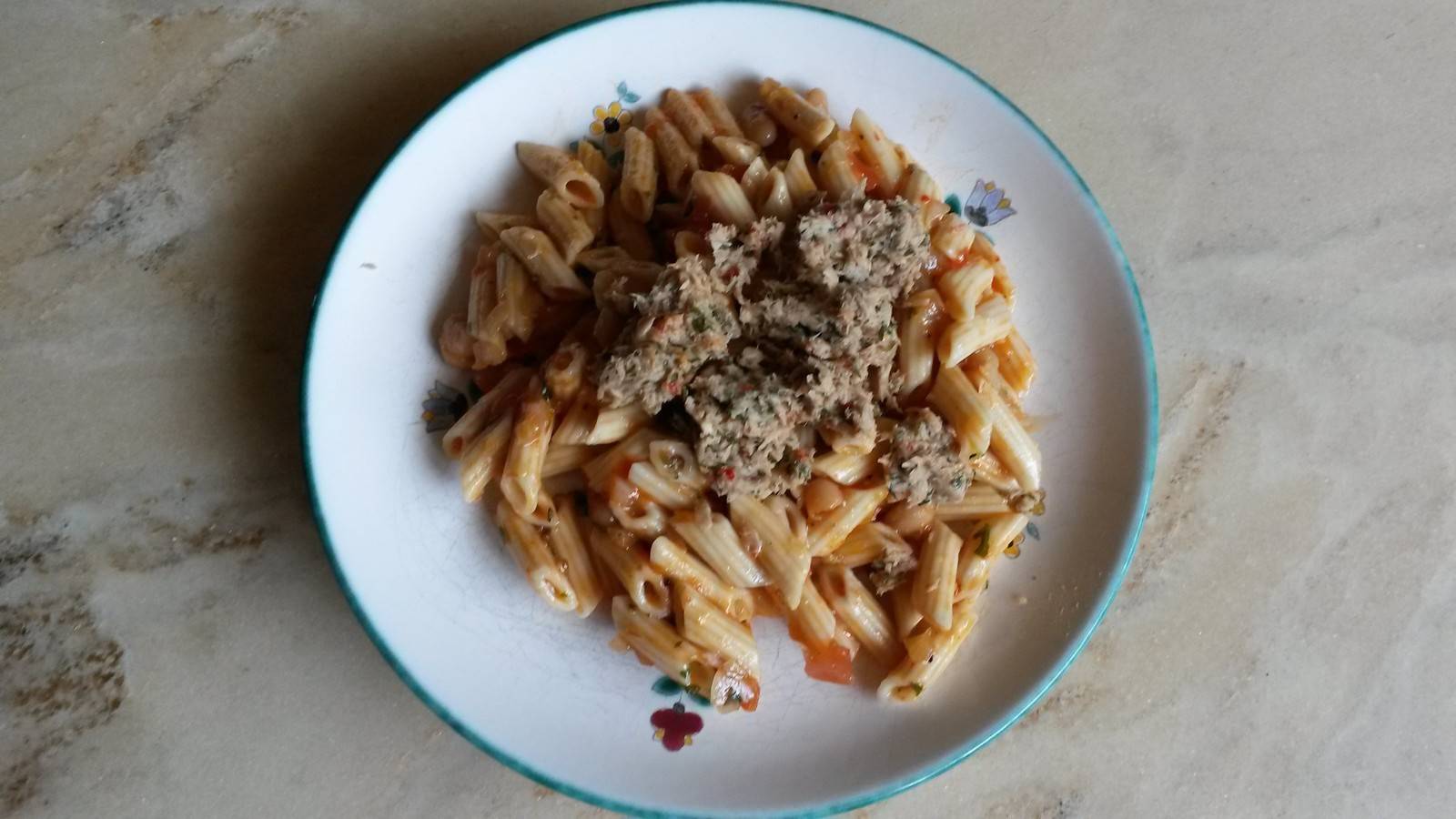 Nudelsalat mit Thunfisch