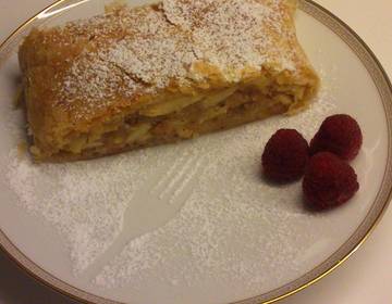 Apfel-Marzipan-Strudel