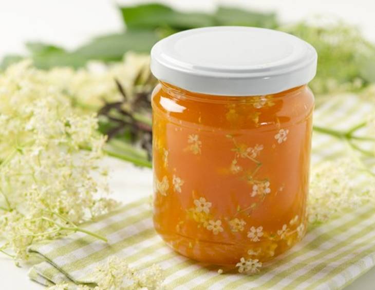 Marillen-Holunderblüten-Marmelade Marillen-Holunderblüten-Marmelade