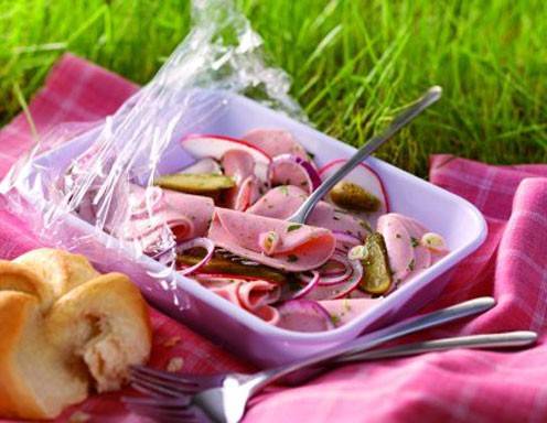 Wurstsalat mit Radieschen - Rezept