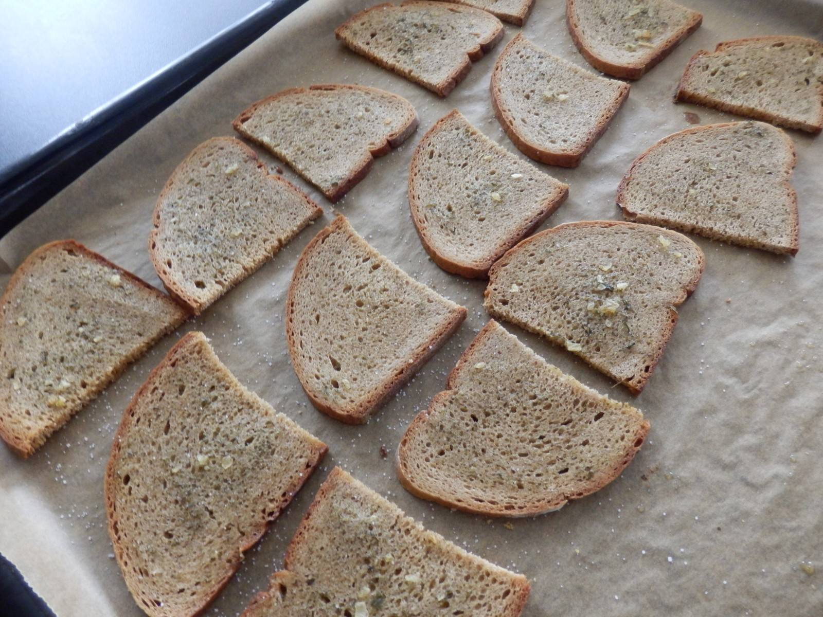 Brotchips Rezept - ichkoche.de Brotchips Rezept - ichkoche.de