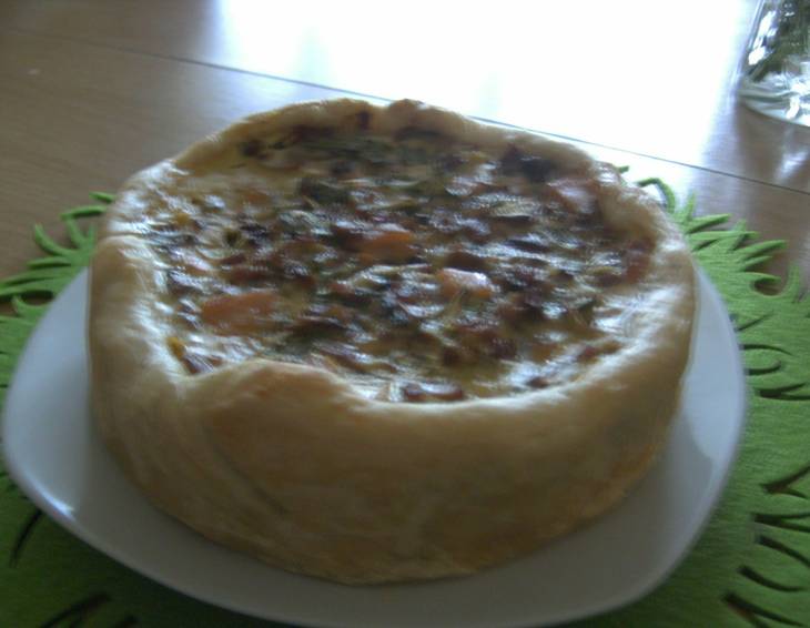 Eierschwammerl-Torte mit geräuchertem Lachs Eierschwammerl-Torte mit geräuchertem Lachs