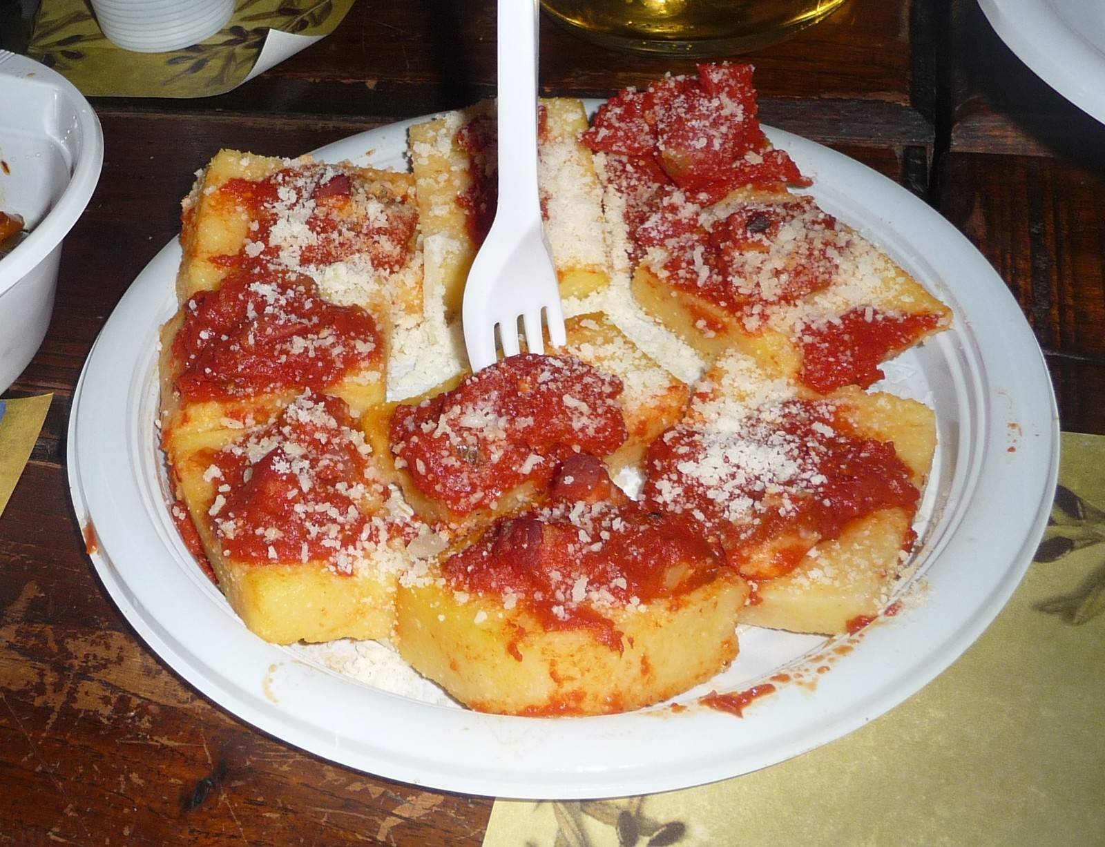 Polenta Pizza Rezept - ichkoche.ch Polenta Pizza Rezept - ichkoche.ch