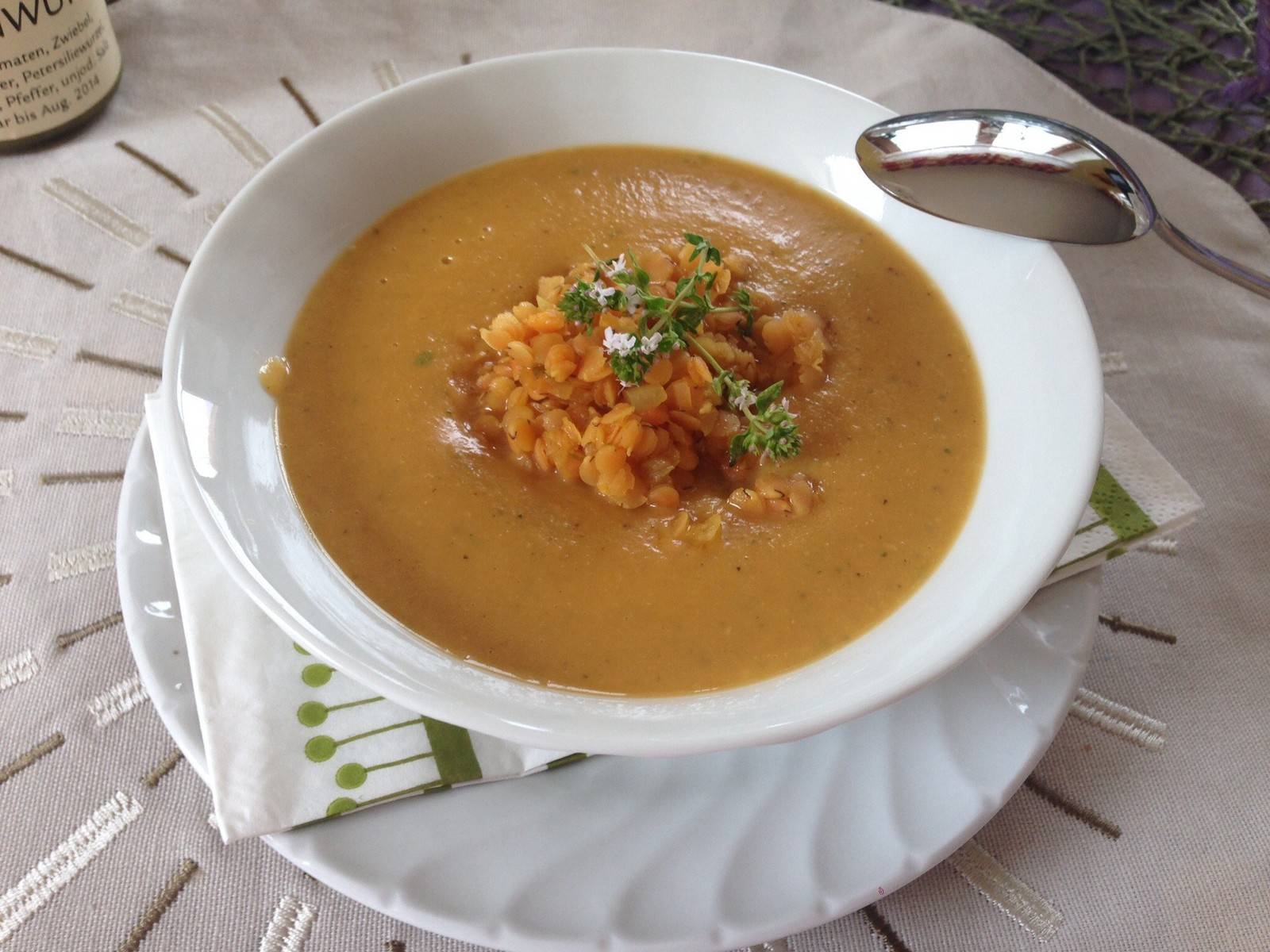 Schnelle Linsensuppe mit Curry