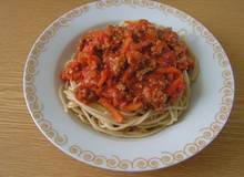 Spaghetti mit Fleisch und Karotten Spaghetti mit Fleisch und Karotten
