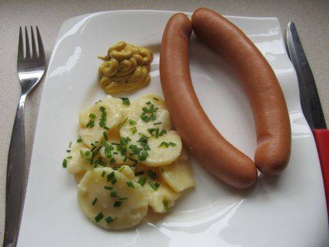 Frankfurter Würstchen mit Kartoffelsalat