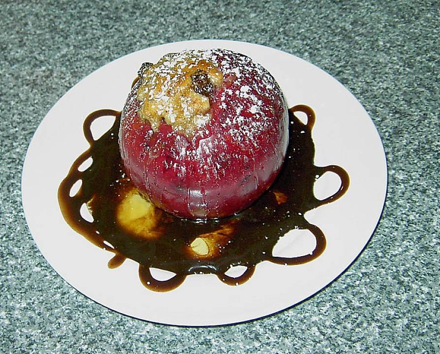 Bratapfel mit Marzipanfüllung Rezept - ichkoche.de Bratapfel mit Marzipanfüllung Rezept - ichkoche.de