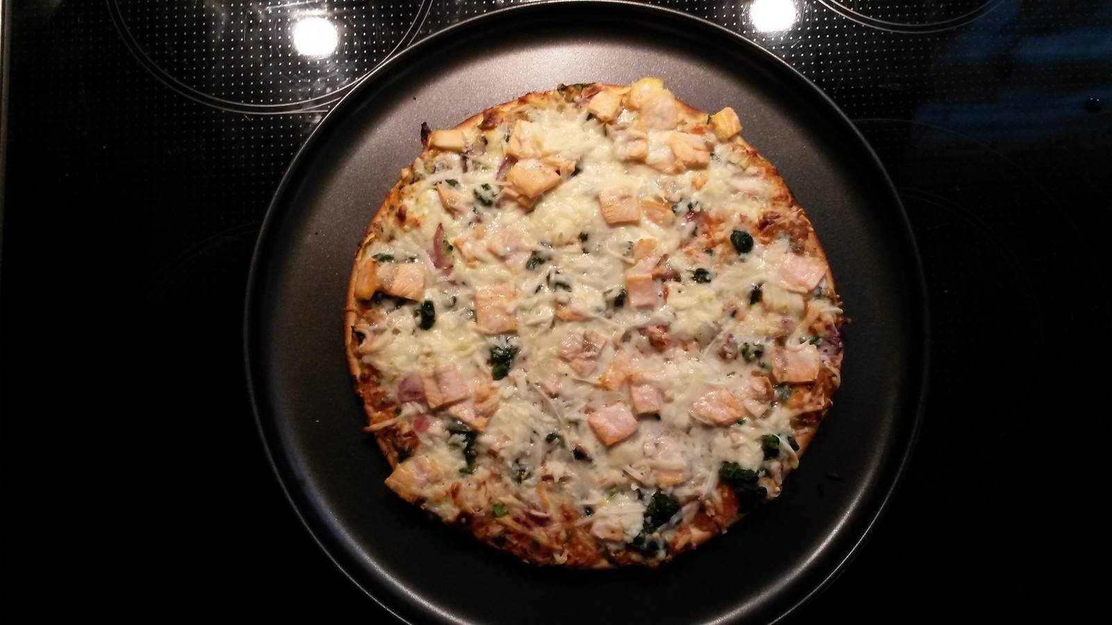 Spinat-Lachs-Pizza