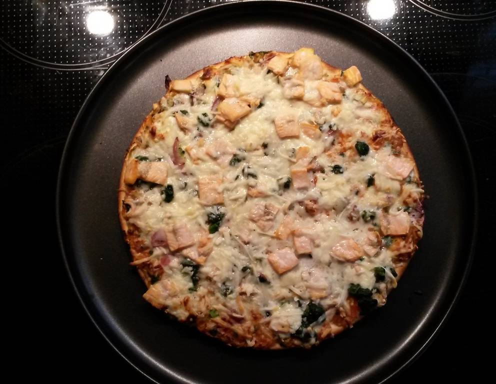 Spinat-Lachs-Pizza Spinat-Lachs-Pizza