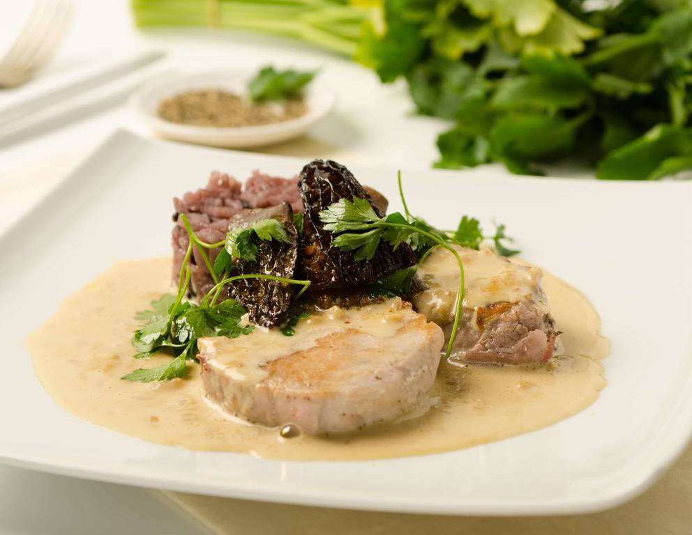 Kalbssteak mit frischen Spitzmorcheln und Mischreis Kalbssteak mit frischen Spitzmorcheln und Mischreis