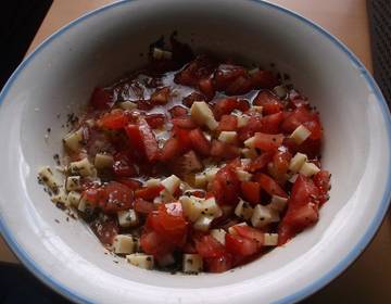 Tomaten-Käse-Salat