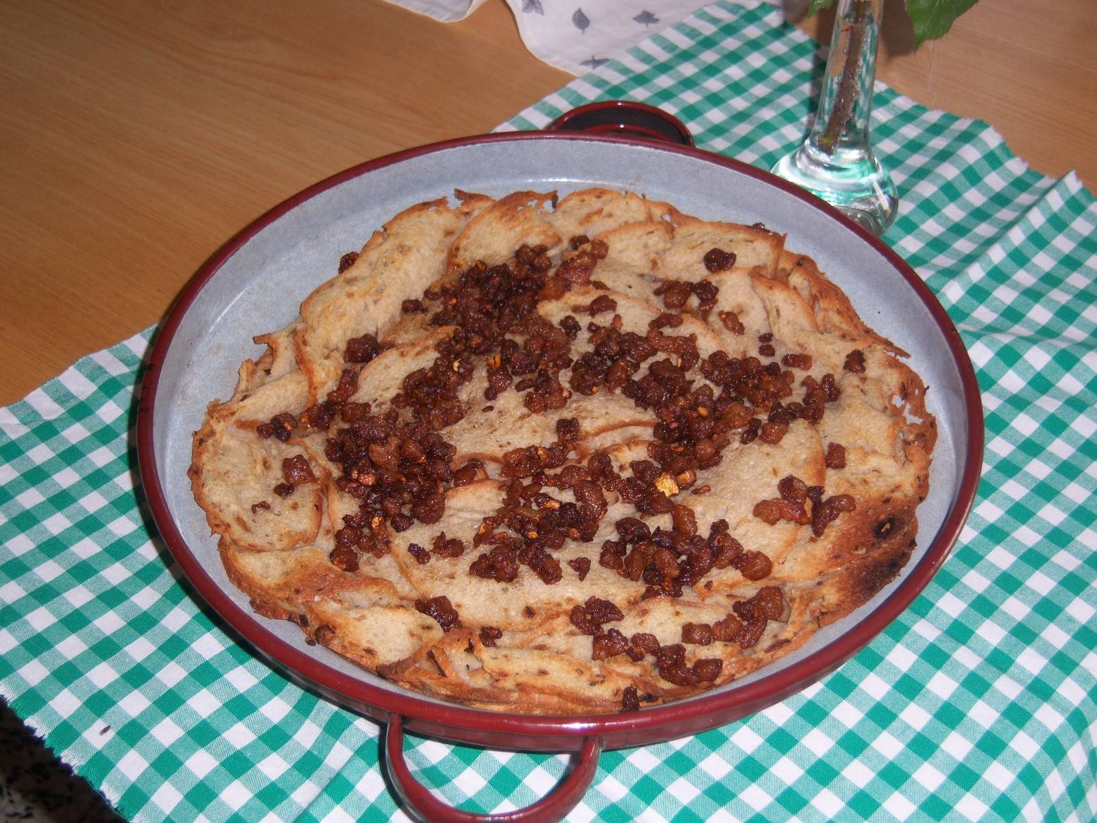 Brotsuppe Rezept - ichkoche.de Brotsuppe Rezept - ichkoche.de