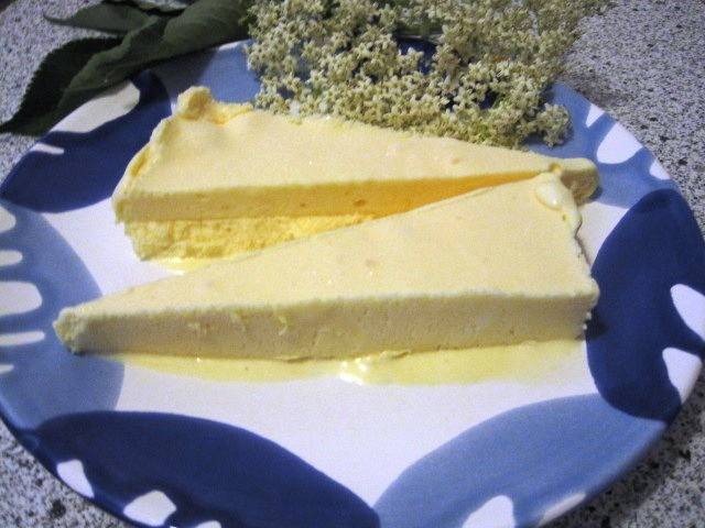 Holunderblütenparfait