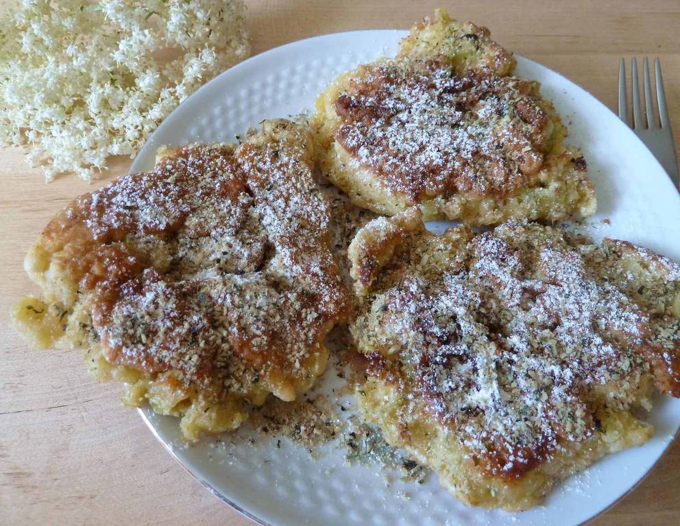 Steirische Hollerkrapfen Steirische Hollerkrapfen