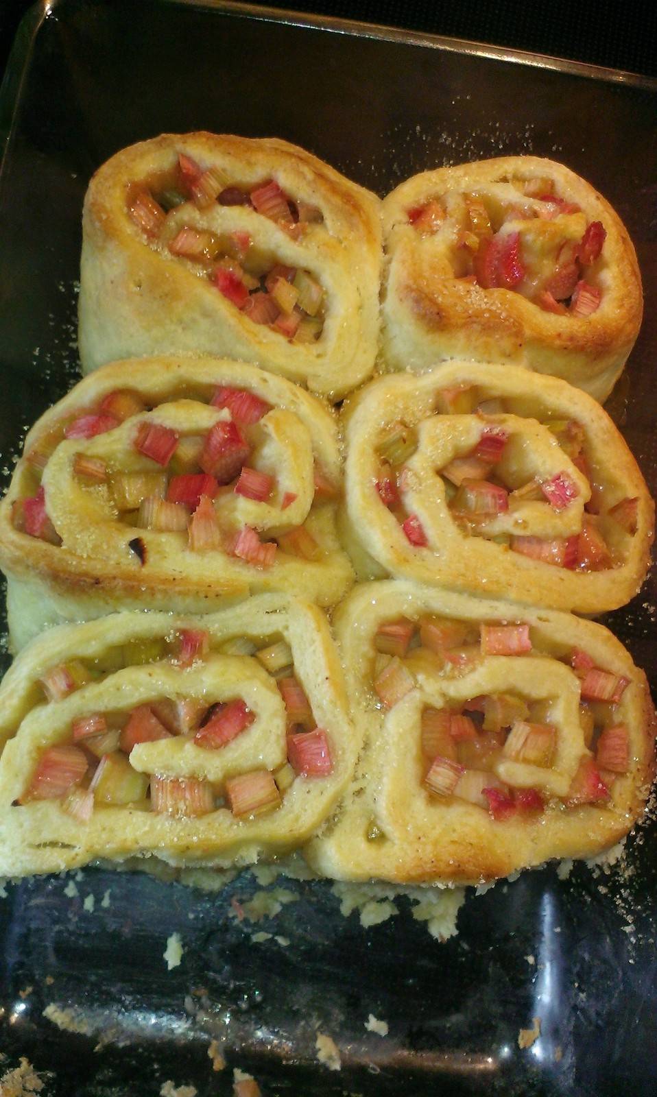 Rhabarber-Schnecken Rezept - ichkoche.at Rhabarber-Schnecken Rezept - ichkoche.at