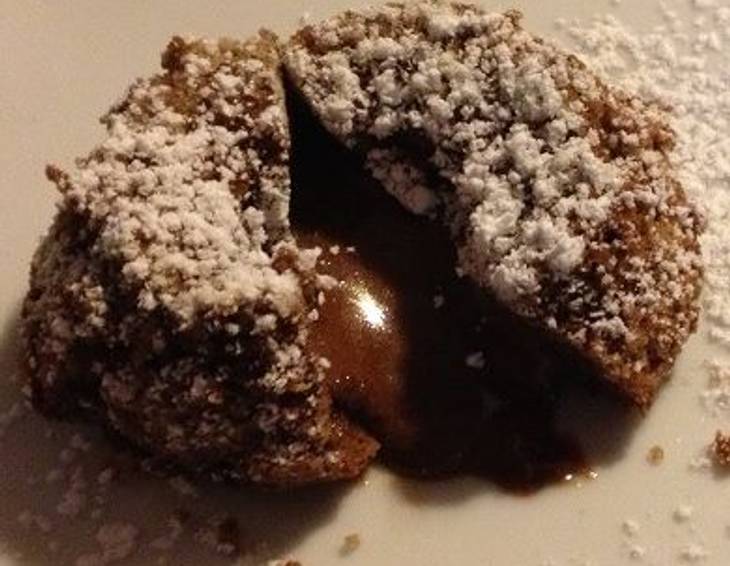 Schokoladekuchen mit flüssigem Kern Schokoladekuchen mit flüssigem Kern