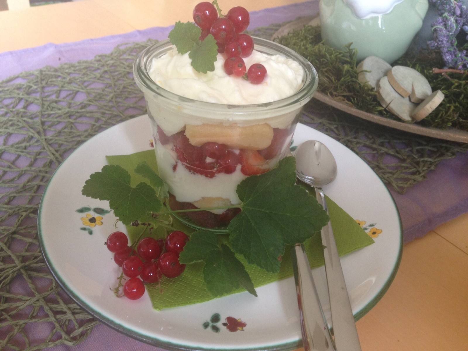 Vanille-Beeren-Trifle