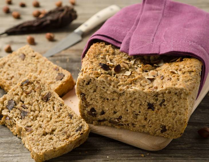 Birnenbrot mit Nüssen