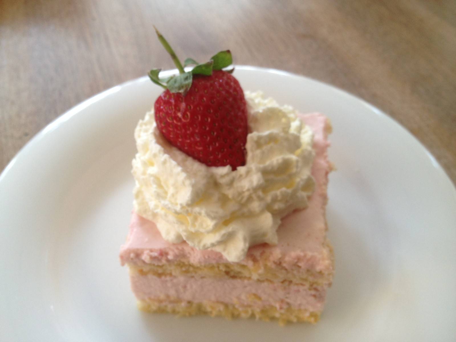 Erdbeerjoghurt-Torte