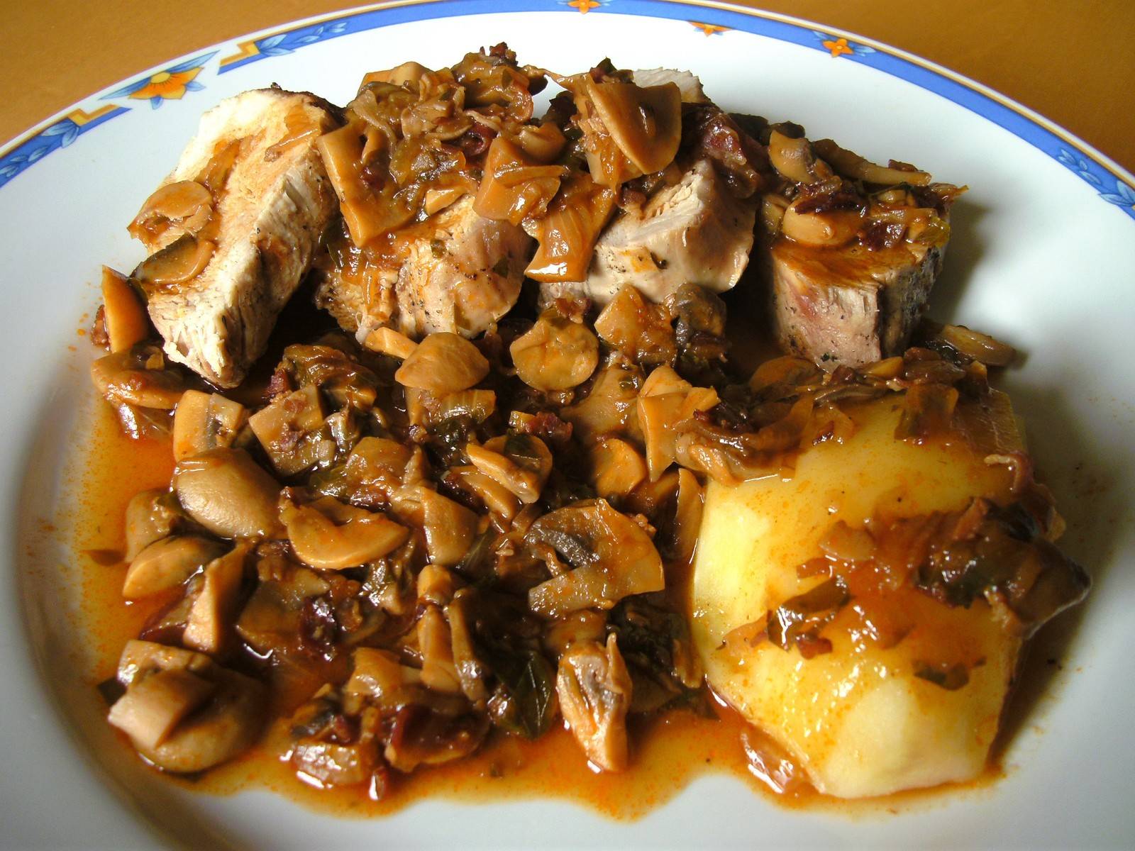 Kalbsfilet auf Champignonsauce