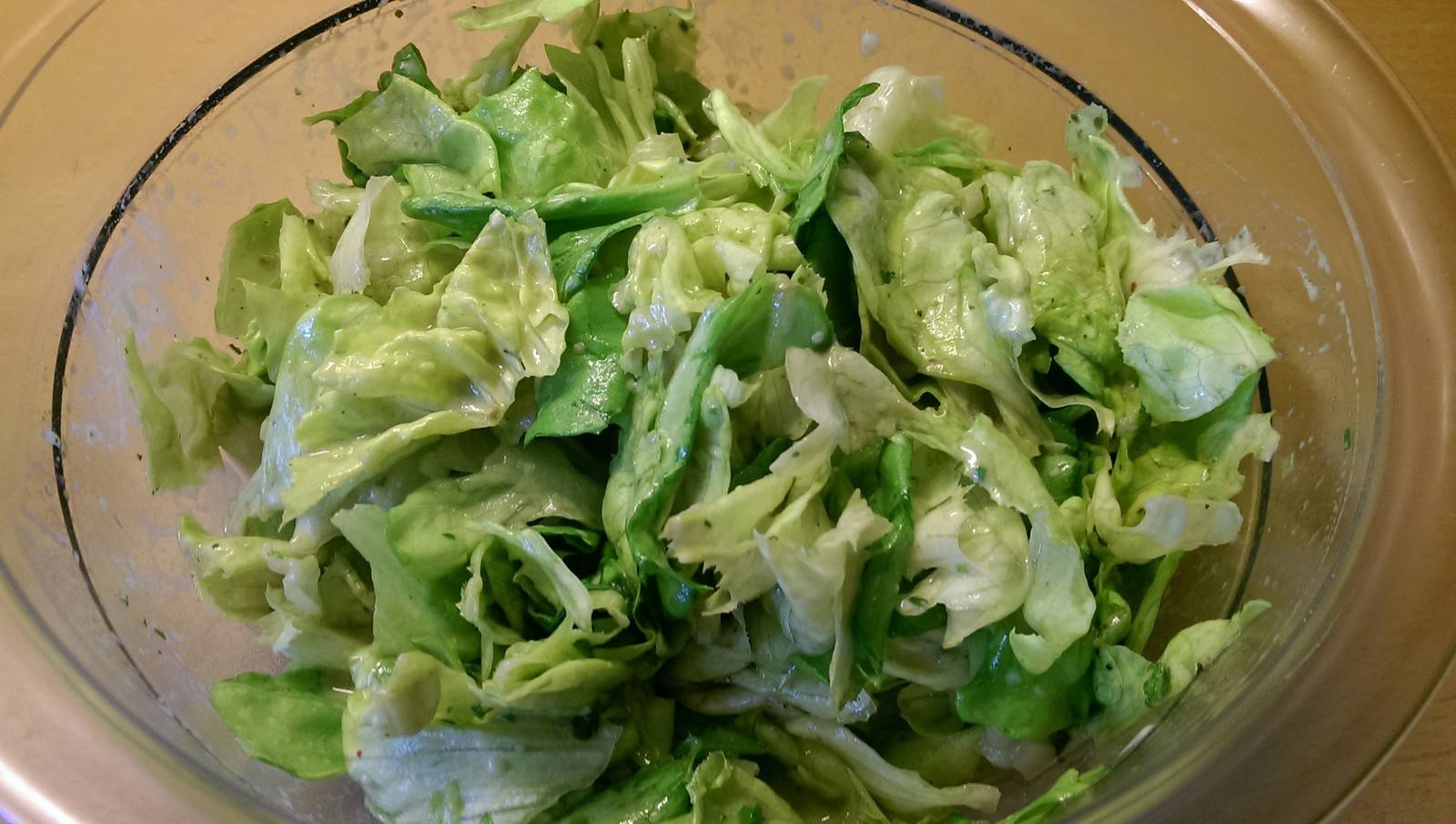 Gartensalat mit Kräuter-Honig-Senf-Vinaigrette Rezept - ichkoche.de Gartensalat mit Kräuter-Honig-Senf-Vinaigrette Rezept - ichkoche.de