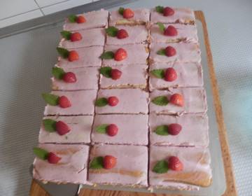 Erdbeer-Tiramisu Erdbeer-Tiramisu