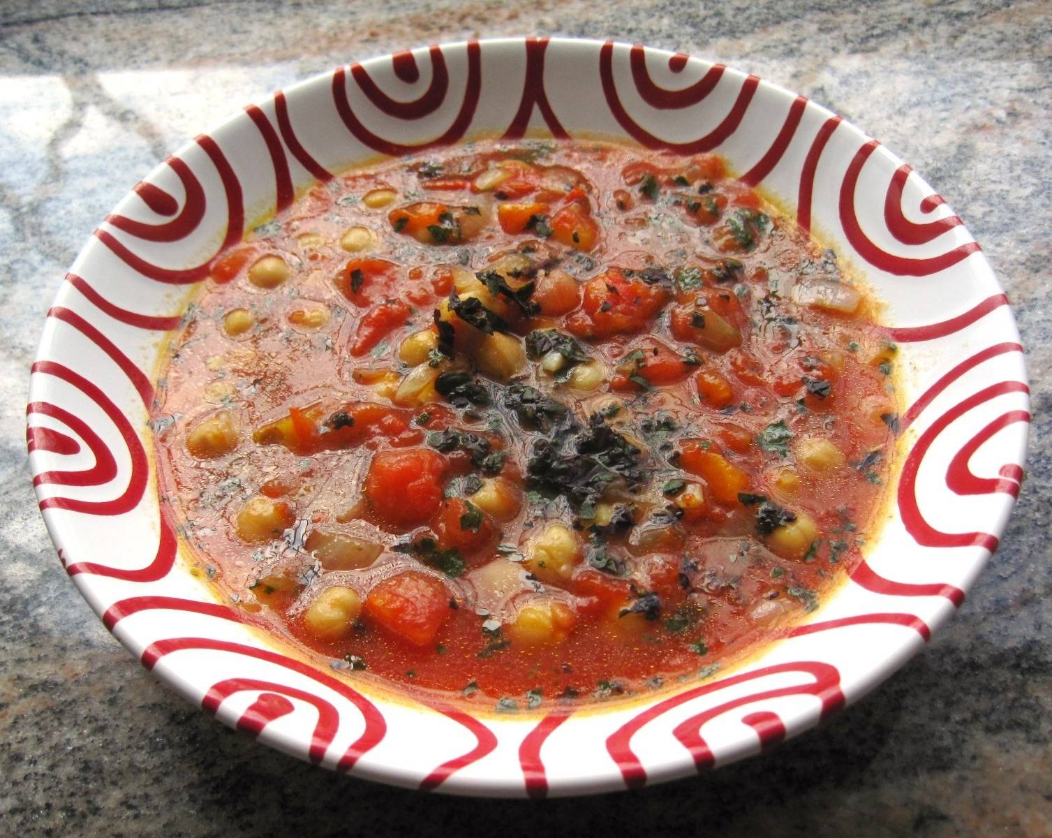 Tomatensuppe mit Kichererbsen Rezept - ichkoche.de Tomatensuppe mit Kichererbsen Rezept - ichkoche.de