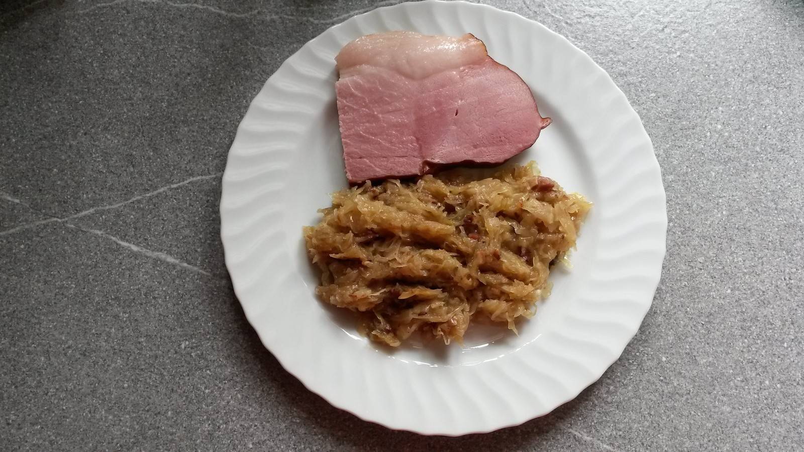 Sauerkraut mit Speck Rezept - ichkoche.ch