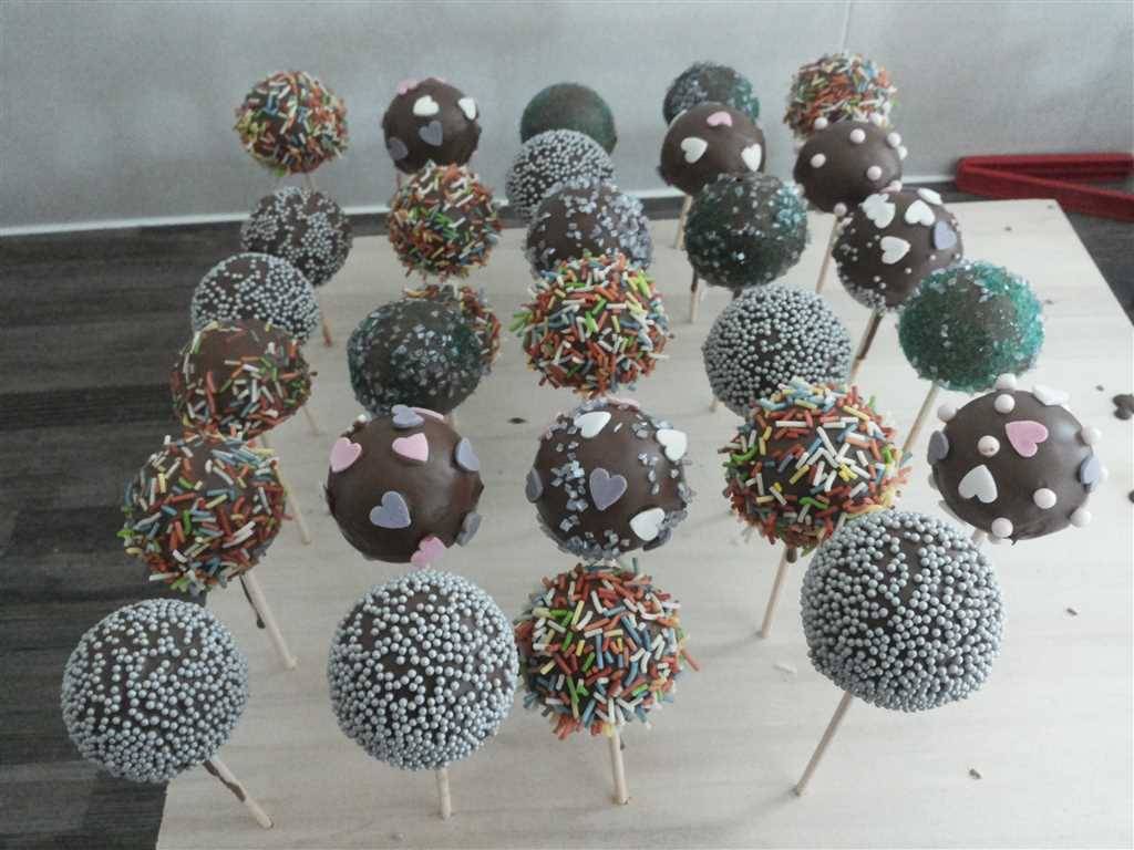 Schokolade-Cake-Pops