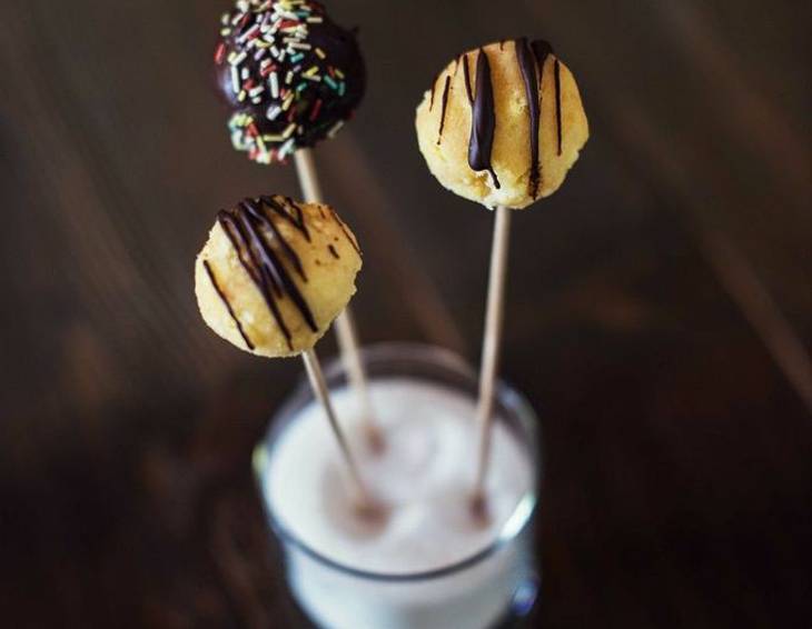 Stracciatella Cake Pops