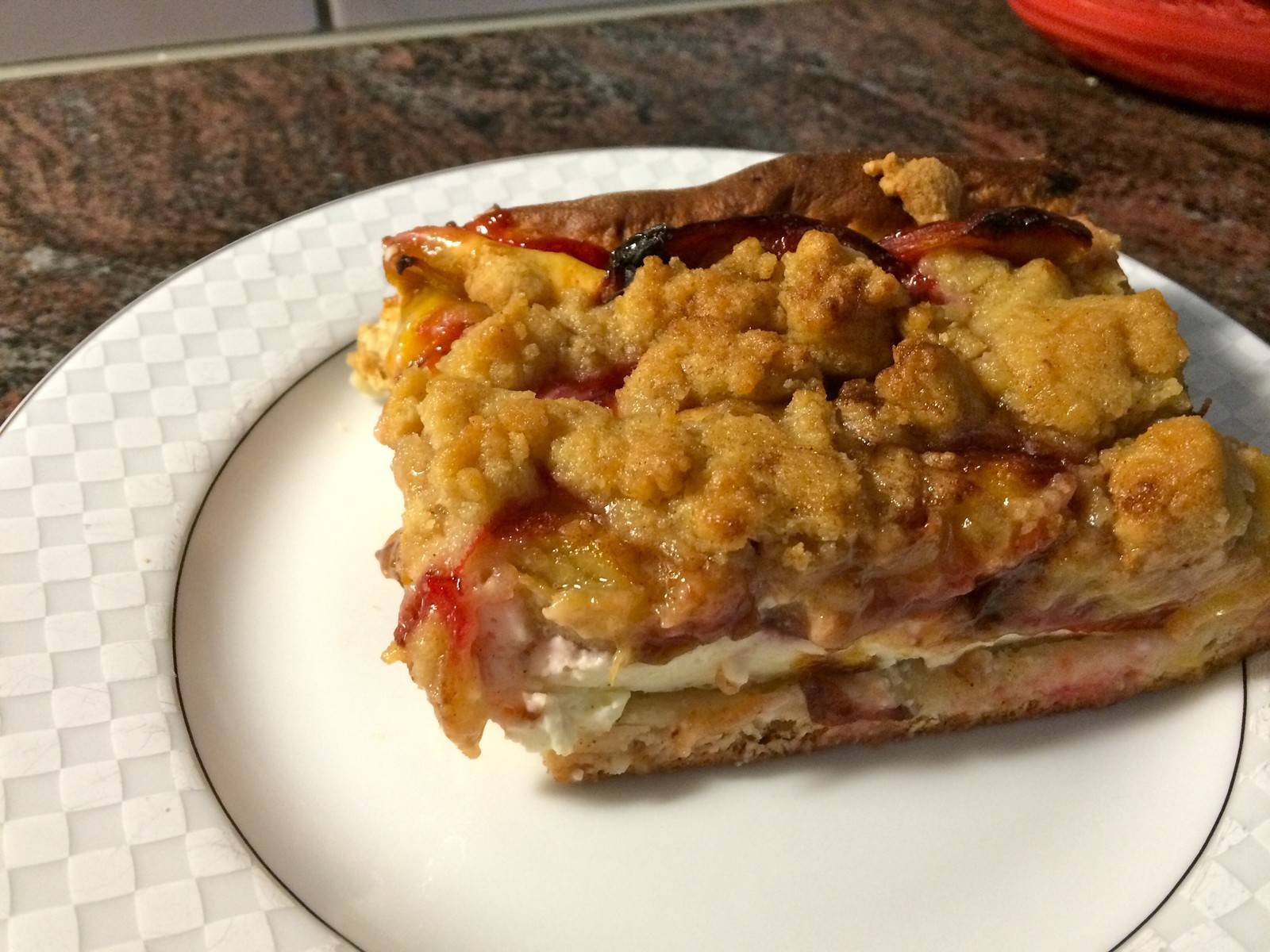 Zwetschkenkuchen mit Butterstreuseln Rezept - ichkoche.de