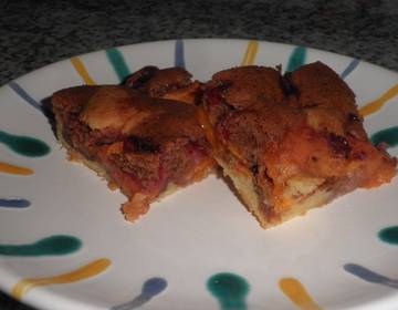 Marillen-Ribisel-Marmorkuchen Marillen-Ribisel-Marmorkuchen