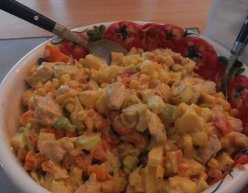 Exotischer Ananas-Hendlsalat Exotischer Ananas-Hendlsalat