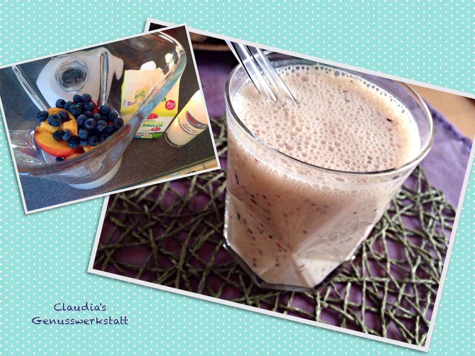 Nektarinen-Heidelbeershake "Rum-Kokos" Rezept - ichkoche.de Nektarinen-Heidelbeershake "Rum-Kokos" Rezept - ichkoche.de